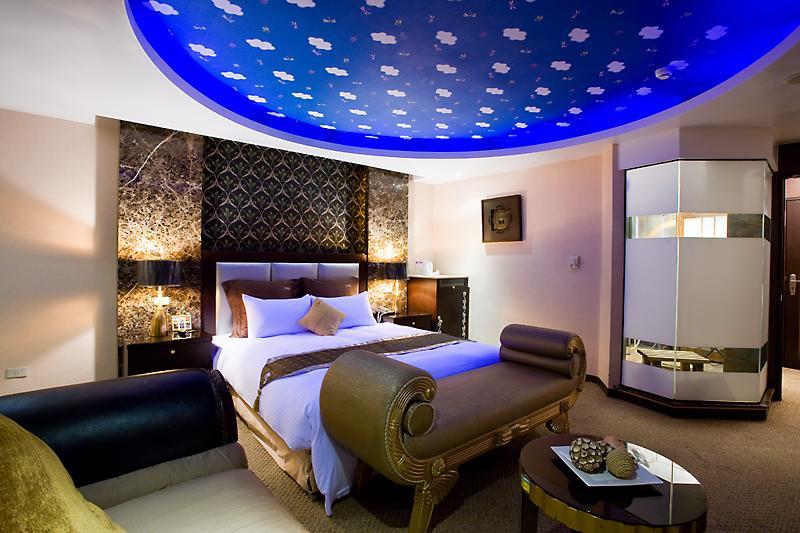 Crystal Business Motel ซินจู๋ ภายนอก รูปภาพ