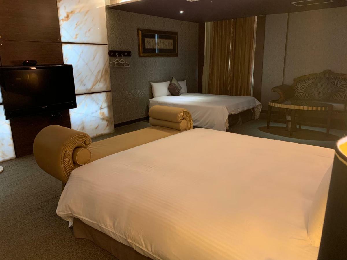 Crystal Business Motel ซินจู๋ ภายนอก รูปภาพ